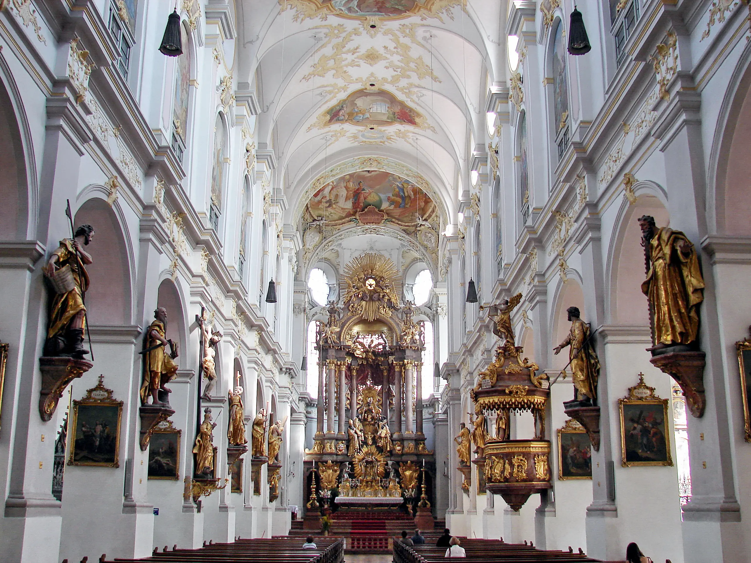 Церква - St. Peter (Мюнхен)