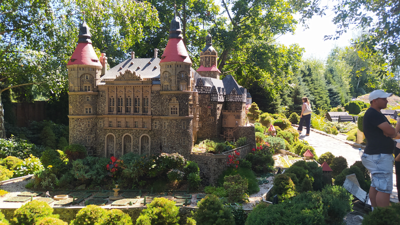 Park Miniatur Zabytków Dolnego Śląska w Kowarach Парк мініатюр пам’яток Нижньої Сілезії Ковари